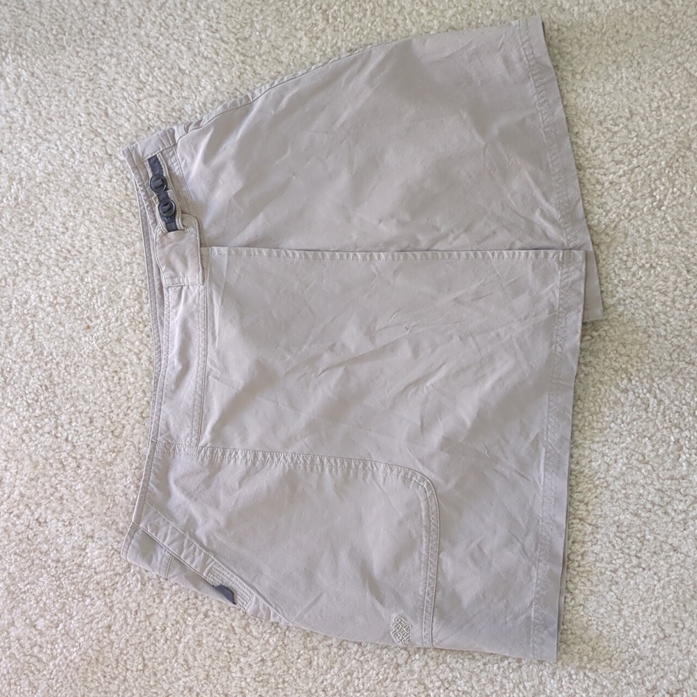 EMS NWOT Stretchy Khaki Skort